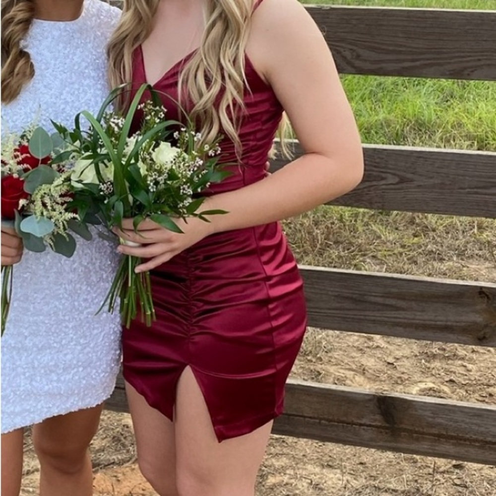 Red Hoco dress with slit on thigh!! size small worn once! perfect condition!